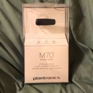 NIB! Plantronics M70 Bluetooth Headset